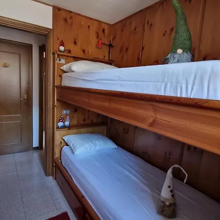Incantevole Ai Piedi Del Passo Giau